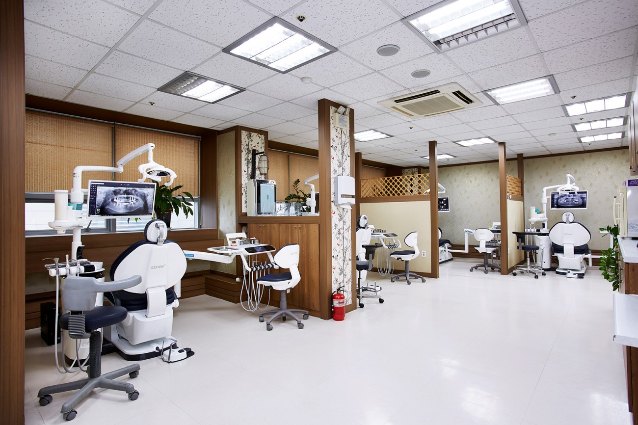 왕플란트치과 관악점