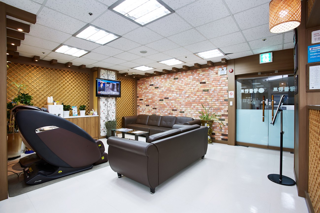 왕플란트치과 관악점