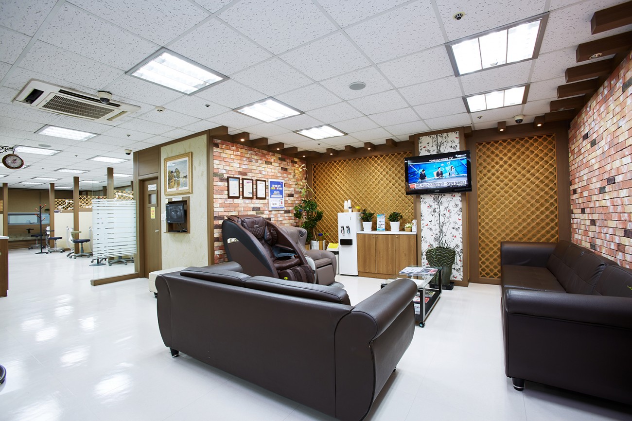 왕플란트치과 관악점